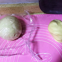 #憋在家里吃什么#传统中式点心蛋黄酥的做法图解6