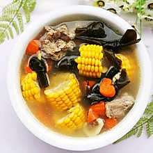 #花10分钟，做一道菜！#玉米海带筒骨汤