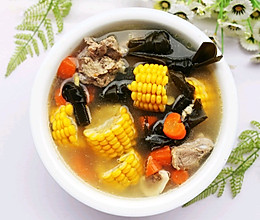 #花10分钟，做一道菜！#玉米海带筒骨汤的做法