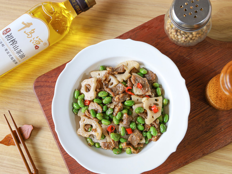 莲藕毛豆炒牛肉的做法