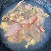 滋补养生❗️阿胶松茸清远鸡汤‼️#快速GET丰盛春节家宴#的做法图解4