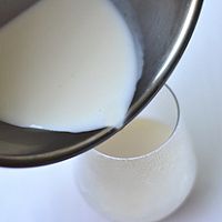 【蒙牛 嗨milk羽泉精选牧场牛奶】牛奶西瓜布丁的做法图解5