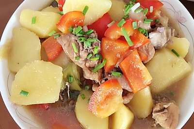 土豆烧鸡块