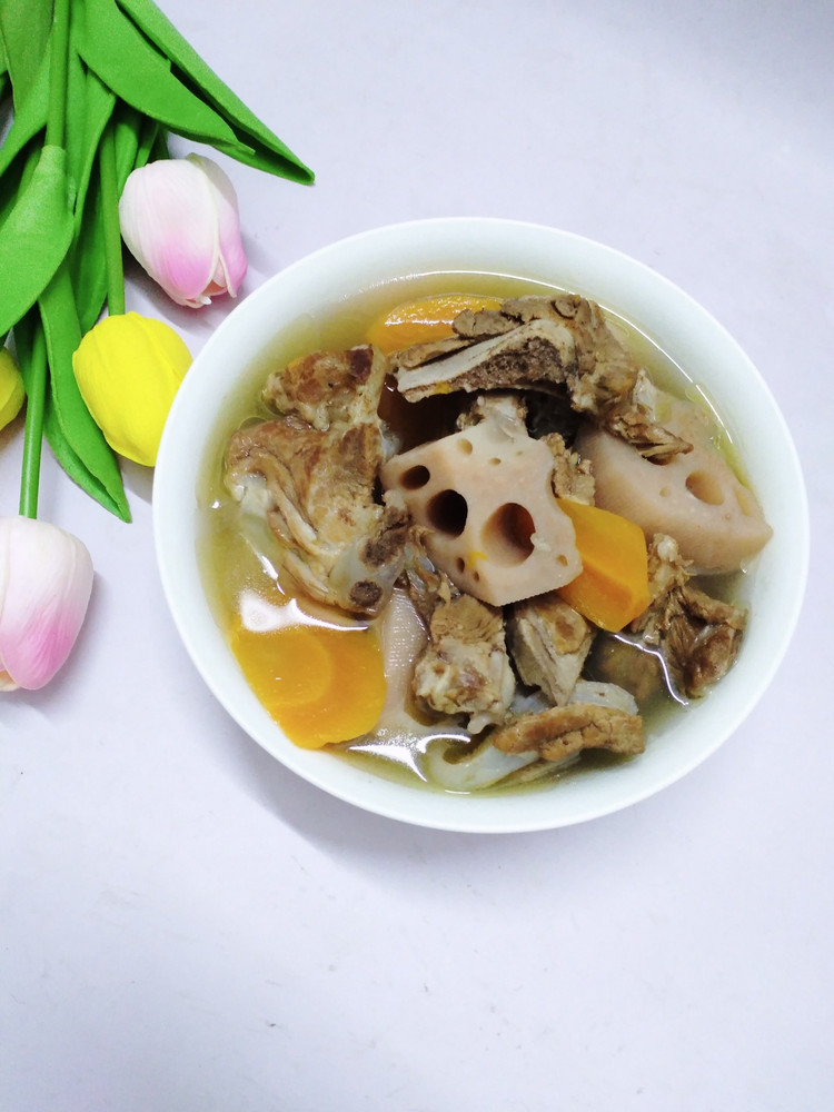 莲藕炖猪骨（高压锅版）的做法