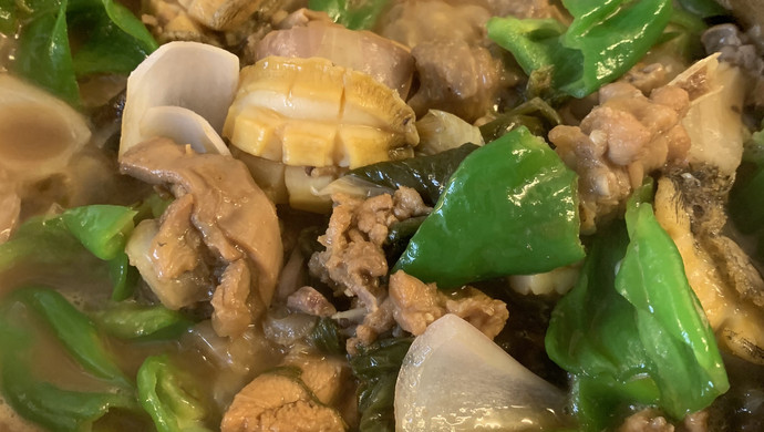 海鲜鲍鱼焖鸡煲