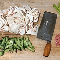 蘑菇肉片的做法图解1