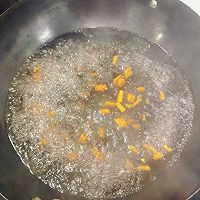 10分钟超快低脂高蛋白牛肉鸡蛋蔬菜沙拉！的做法图解3