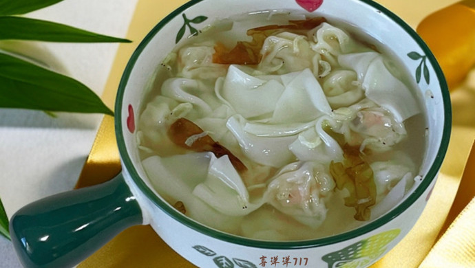 宝宝辅食/挪威北极鳕鱼小金鱼馄饨