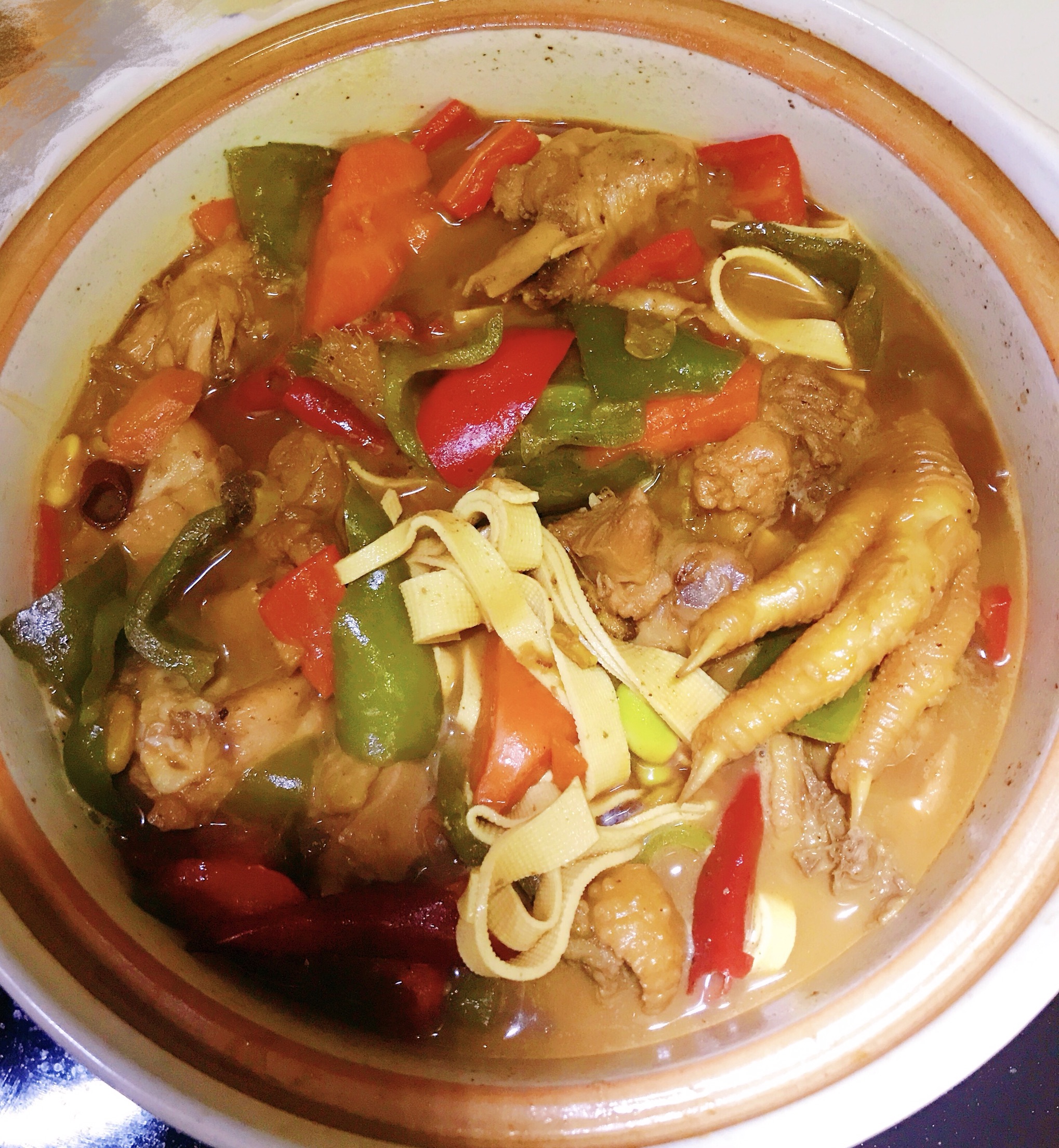 Processing method of stewed chicken and rice