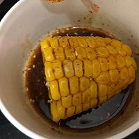 空气炸锅烤玉米的做法图解4