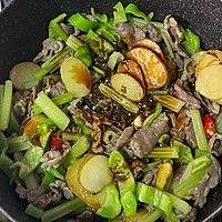#李锦记X豆果 夏日轻食美味榜#杂蔬小炒黄牛肉的做法图解7