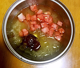 银耳西瓜解暑汤的做法