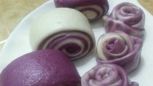 紫色的诱惑……紫薯花卷的做法