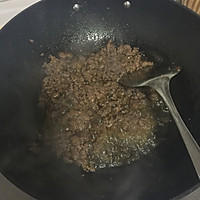 酸豆角炒牛肉粒的做法图解5