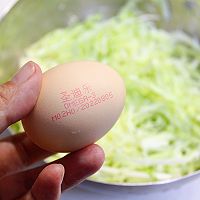 #未来航天员-健康吃蛋#低脂卷心菜披萨的做法图解3