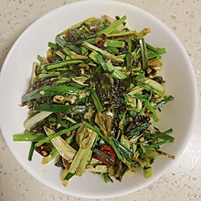 酸菜炒茭头