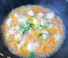 西红柿黑鱼片浓汤的做法
