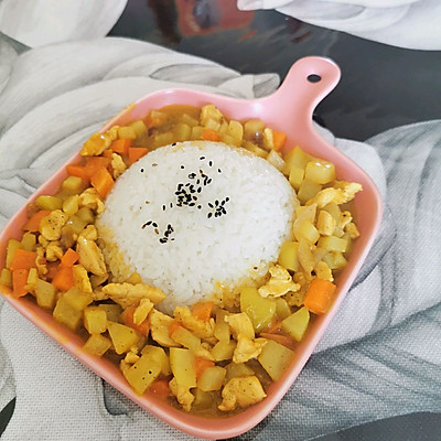 咖喱鸡肉饭