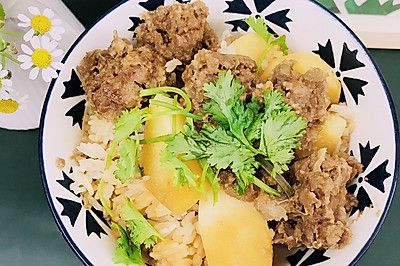 肉丸土豆焖饭（电饭锅版）