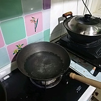 铁锅 铸铁锅 生铁锅的开锅方法步骤的做法图解3