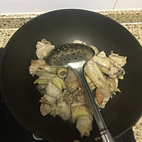 东北小鸡炖蘑菇的做法图解8