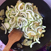 角瓜土豆片的做法图解3