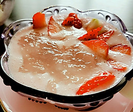 草莓奶泡燕窝的做法