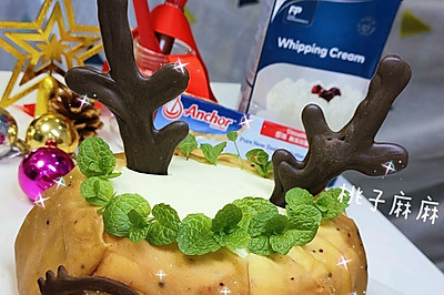圣诞麋鹿榴莲千层蛋糕