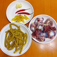 #合理膳食 营养健康进家庭#酸辣鸡胗的做法图解1
