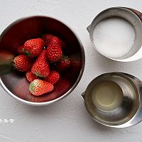 日式草莓酱制作的做法图解1