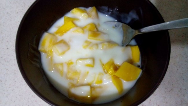 酸奶芒果沙拉的做法