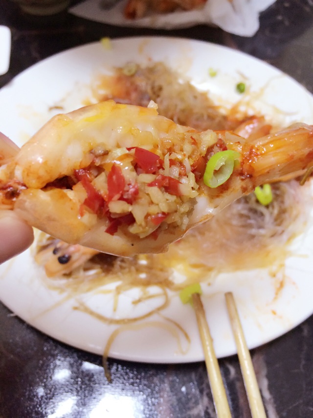 蒜蓉粉丝蒸开背虾的做法图解15
