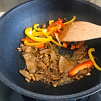 黑椒牛肉杏鲍菇，吃饱才有力气减肥呀的做法图解7
