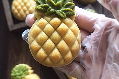 可爱的菠萝月饼