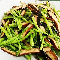 芦蒿豆干炒酱菜丝的做法图解5