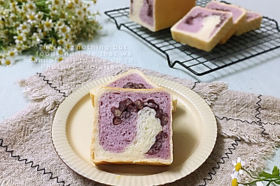 紫薯蜜豆双色小吐司