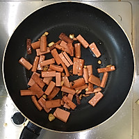 蒜苔炒香肠的做法图解3