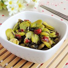 雪菜炒蚕豆