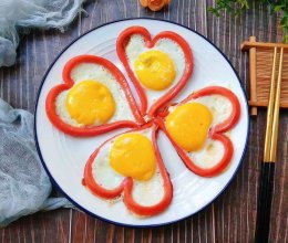 #素食主义火腿肠爱心煎蛋，爱孩子要用“心”的做法