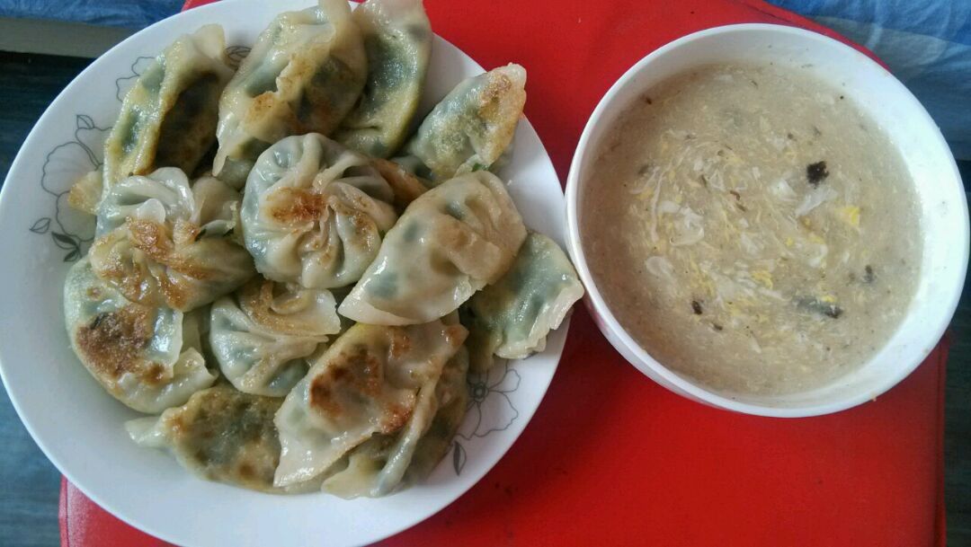 韭菜鸡蛋煎饺╭(╯ε╰)╮第一次发菜谱的做法图解9