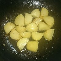 咖喱土豆鸡翅的做法图解4