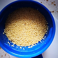 银耳海参粥的做法图解1