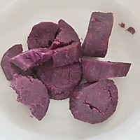 紫薯牛奶燕麦粥的做法图解1