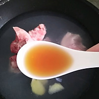 懒人版莲藕排骨汤的做法图解3