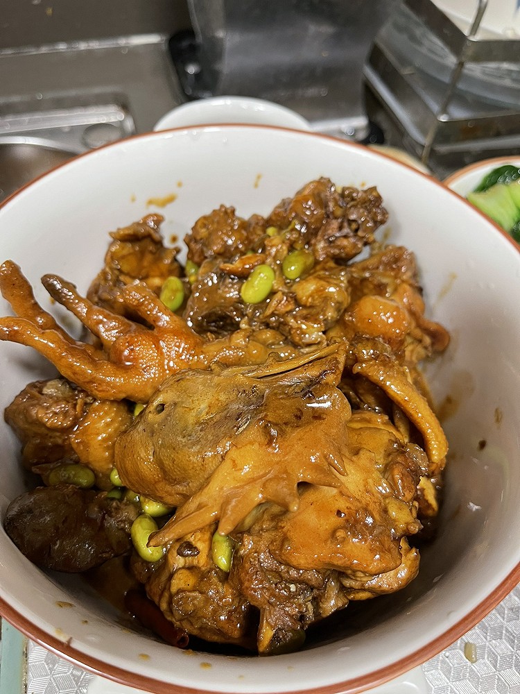 家常毛豆烧大公鸡的做法