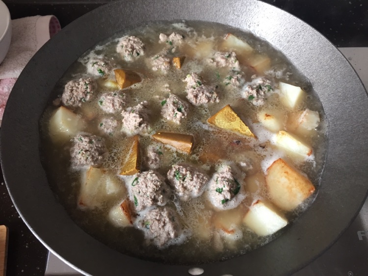 咖喱土豆香菜牛肉丸的做法图解5