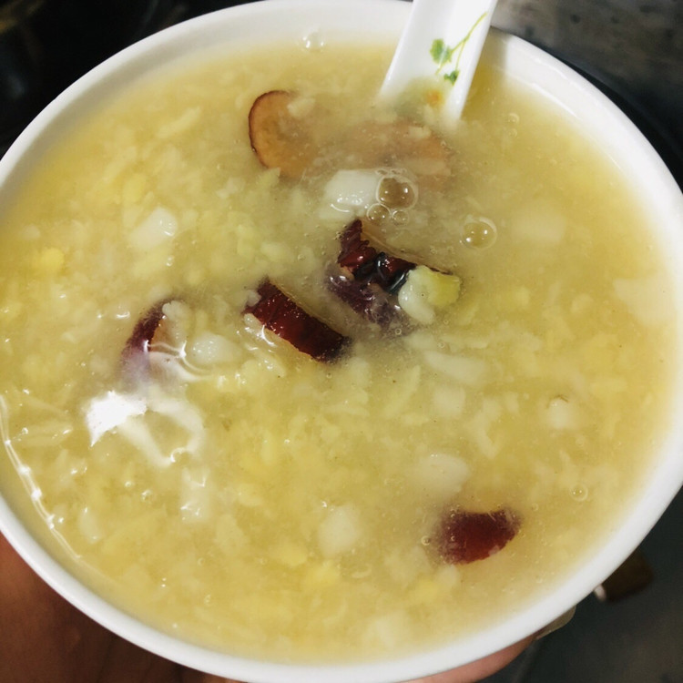 夏天必备的一款甜品—绿豆爽，冰镇后更好吃的做法