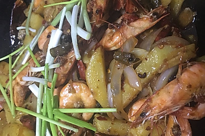 干锅土豆香辣虾
