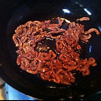 黑胡椒牛肉烩双椒的做法图解4