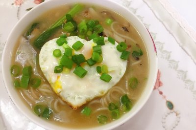 香菇油菜爱心莜面
